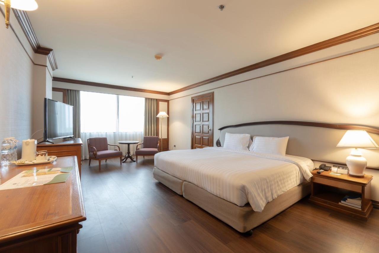 The Twin Lotus Hotel Nakhon Si Thammarat Exterior photo
