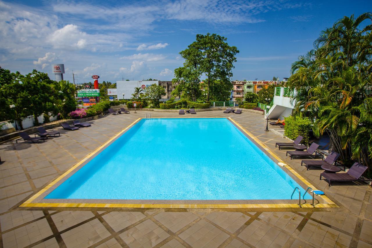 The Twin Lotus Hotel Nakhon Si Thammarat Exterior photo